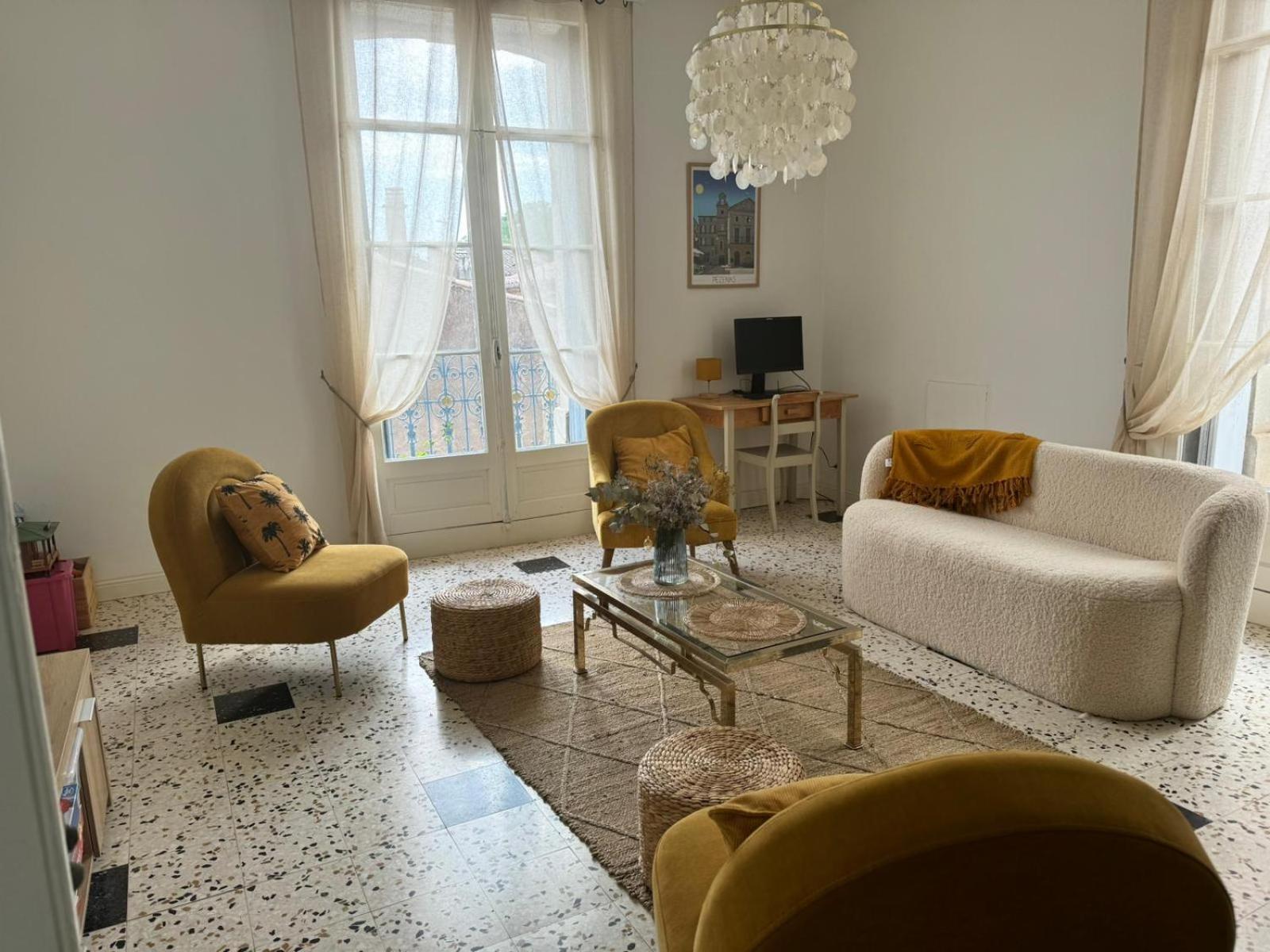 Le Chai Des Tuileries Montagnac  Extérieur photo